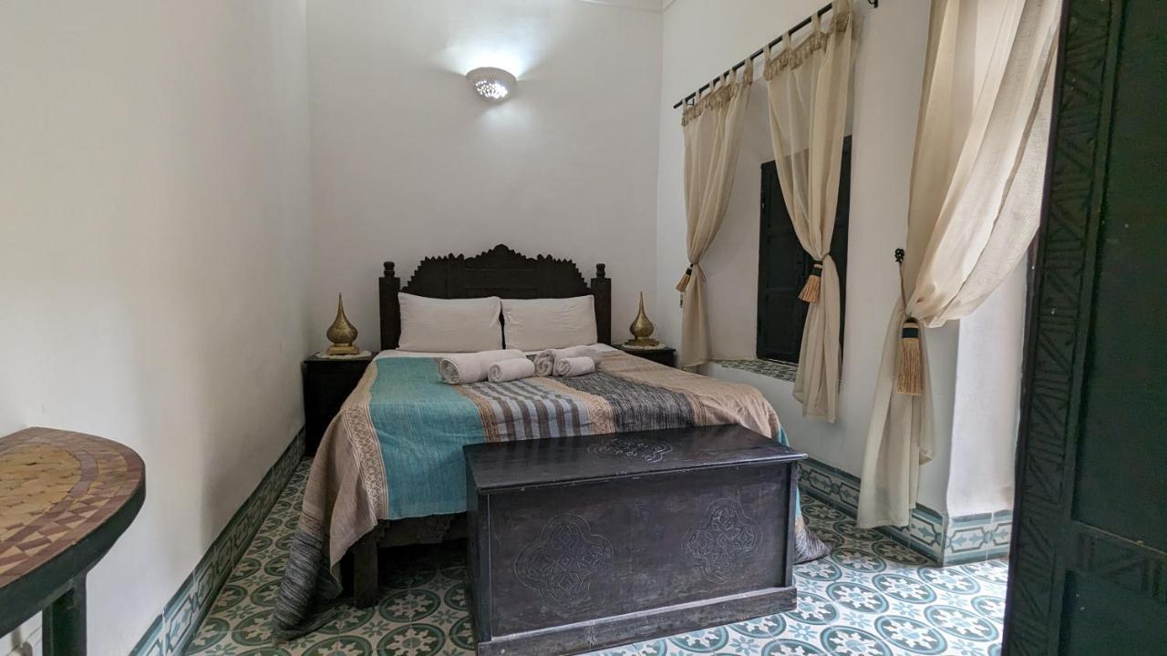 Riad Sharqi Villa Marrakesh Exterior photo